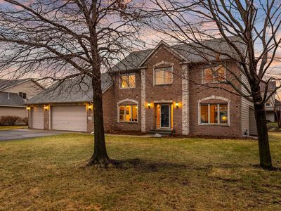 4102 Red Oak Ln