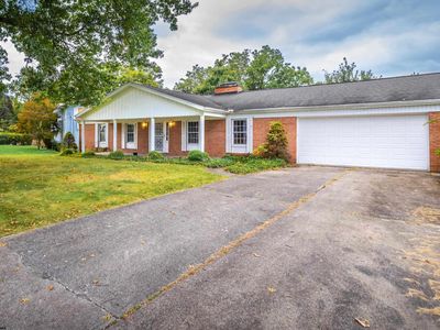 853 Vandalia Rd