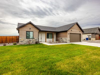 1230 Granite Ln