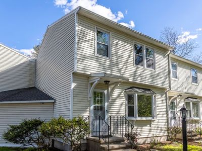 357 Boylston St APT 3