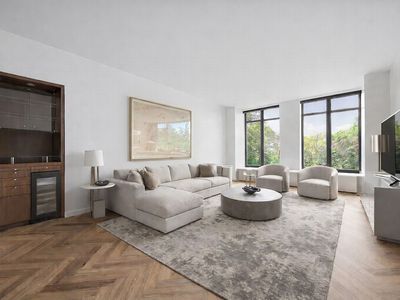 400 W 12th St APT 3F