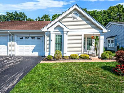 19 Sayville Court