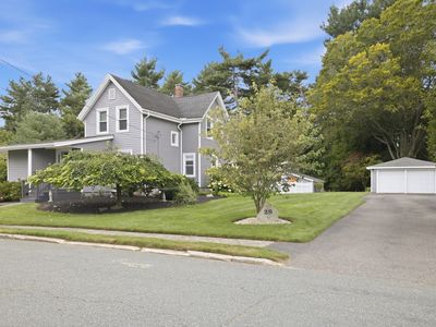 28 Fairview Ave