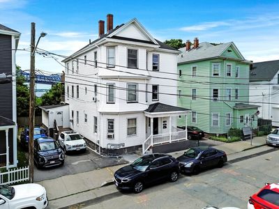 28 Meadow St