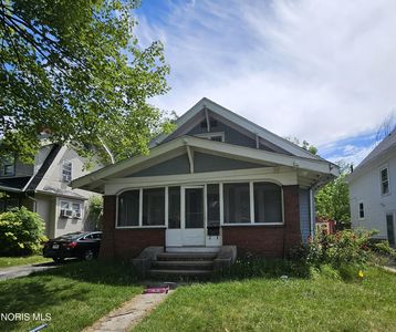3826 Drexel Dr