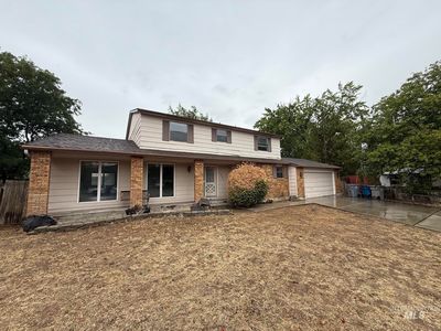 12082 W Edna St