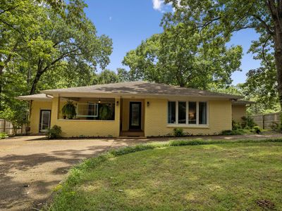 101 W Hills Ter