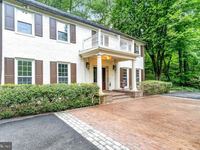 7845 Old Dominion Dr