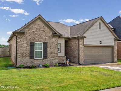 9073 Lakeside Cir S