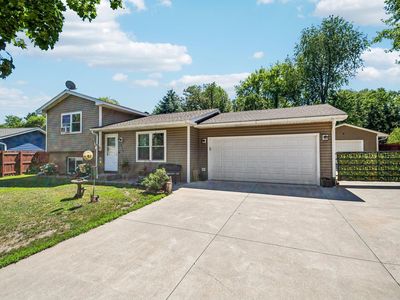 3720 232nd Ave NW