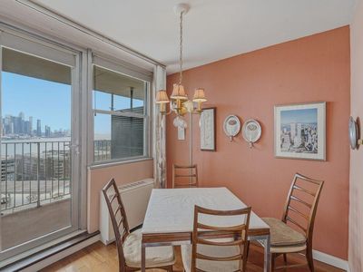 6040 Boulevard East #5D