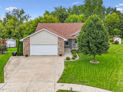 1303 NW Shoreline Ct