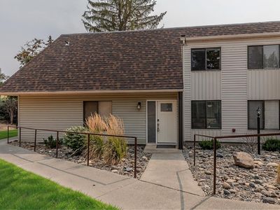 600 SW Crestview St APT 15