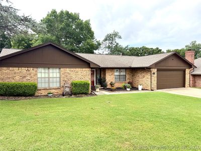 2513 Foliage Dr