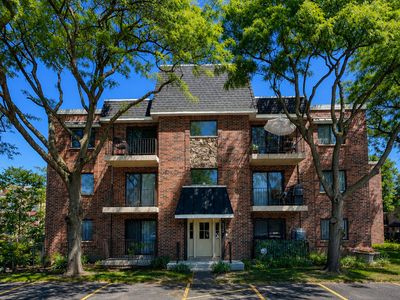 5408 Chateau Dr #3