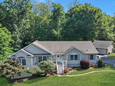 401 Whisperway Rd