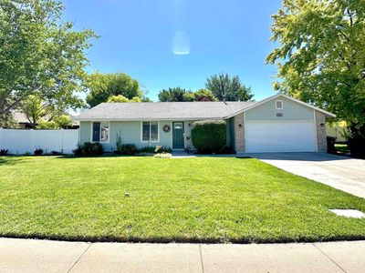 2472 N Maxie Way