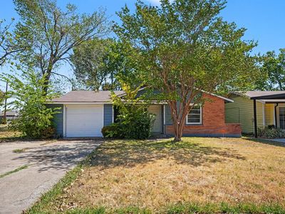 1002 Pampa Dr