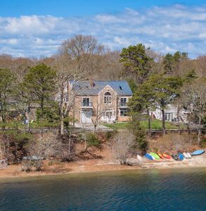 251 Lakeside Drive