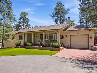 703 E Park Dr