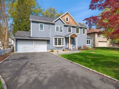 5 Highland Blvd