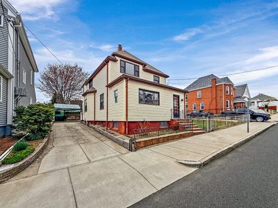 42 Genesee St