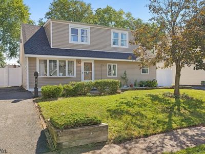 22 Sturgis Rd