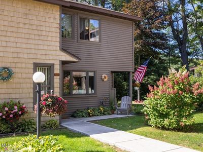 16 Evergreen Road # D