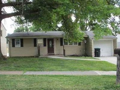 7523 Richmond Dr