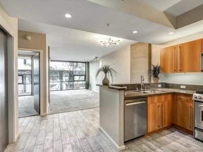 350 11th Ave UNIT 323