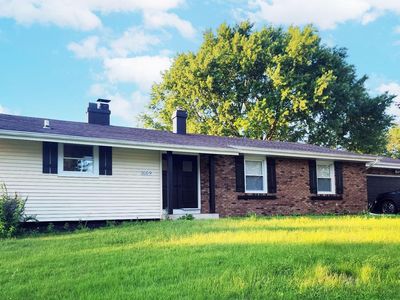 3109 Canterbury LANE