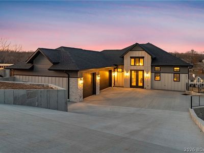 5517 Harpers Dr