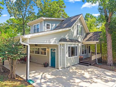 121 Lakehill Ln