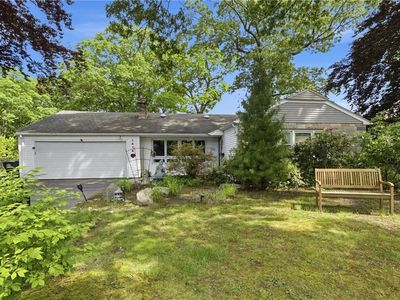 1414 New London Ave