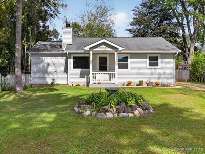 406 Woodbine Ave