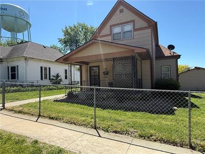 717 Iowa St