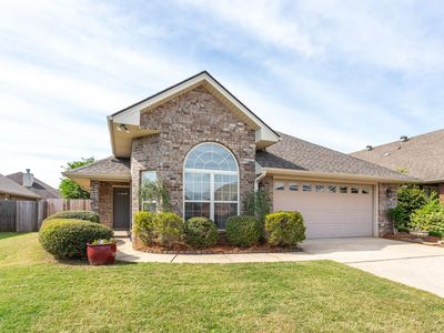 1048 Lexington Dr