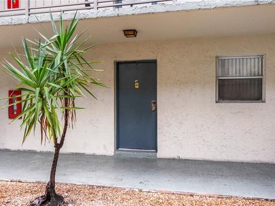 1810 N Lauderdale Ave #2100