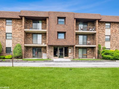 2237 175th St APT 2A