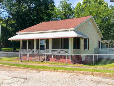 Property at 201 McDonald St, Whitmire, SC