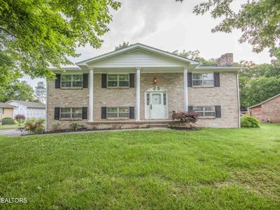 Property at 800 Foster Dr, Lenoir City, TN