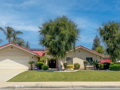 9700 Mesa Oak Dr