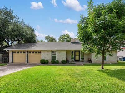 11201 Brushy Glen Dr
