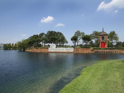 9406 Lochflora Dr