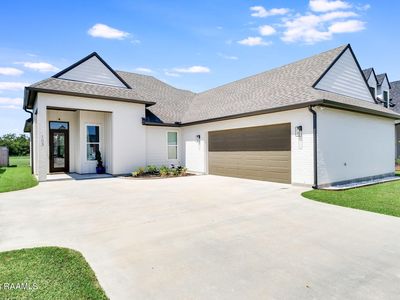 103 Queen Palm Cir