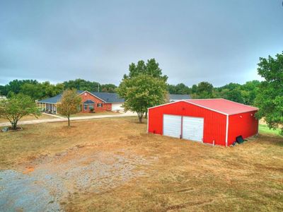 23 Lake Ln