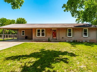 100 Hull Ln
