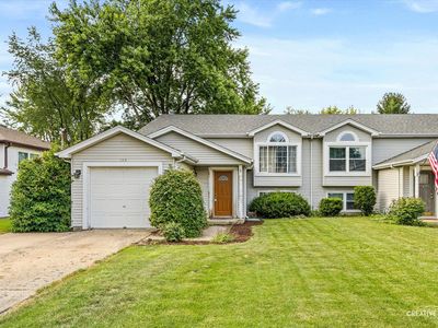 Property at 105 Meadows Dr, Sugar Grove, IL