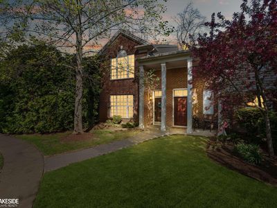 Property at 1649 Deepwood Cir, Rochester, MI
