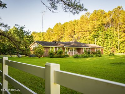 776 Raymond Williams Rd